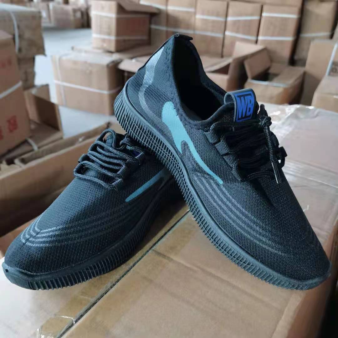 Manufacturer's new men's casual shoes, breathable sports running shoes, soft soles, fashion trends, light fly woven shoes