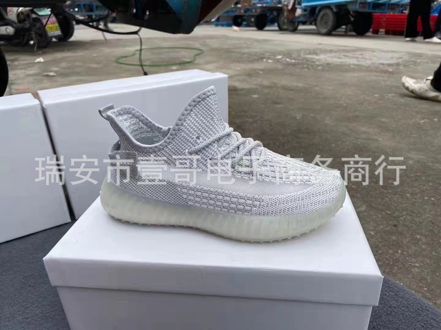 Wenzhou Miscellaneous Floor Stall Shoes Wholesale Broken Size Casual Sports Single Shoes Processing 2-10 yuan Model Sale