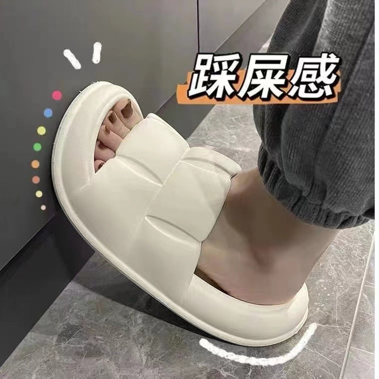 Online celebrity petal slippers women's feeling of stepping on excrement in summer is super soft and thick-soled couples' indoor and outdoor home odor-resistant sandals and slippers men's